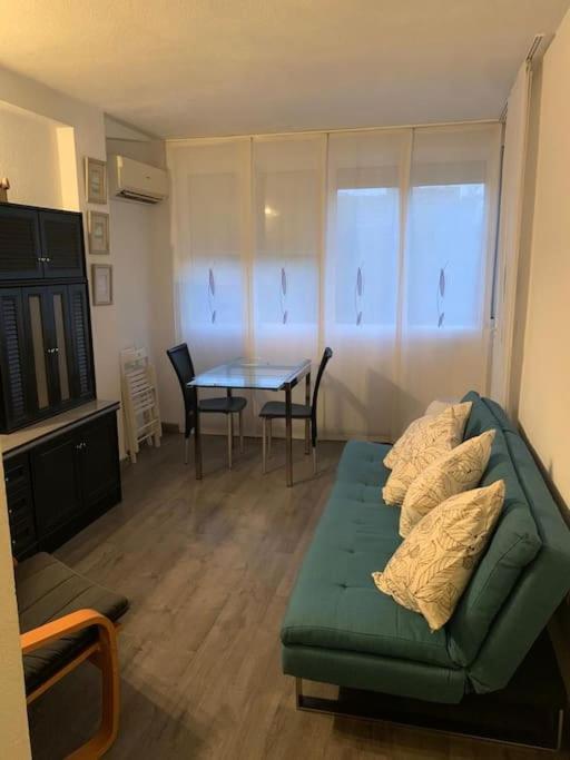 Apartament Apartamento En Carihuela Torremolinos Zewnętrze zdjęcie