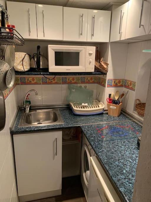 Apartament Apartamento En Carihuela Torremolinos Zewnętrze zdjęcie